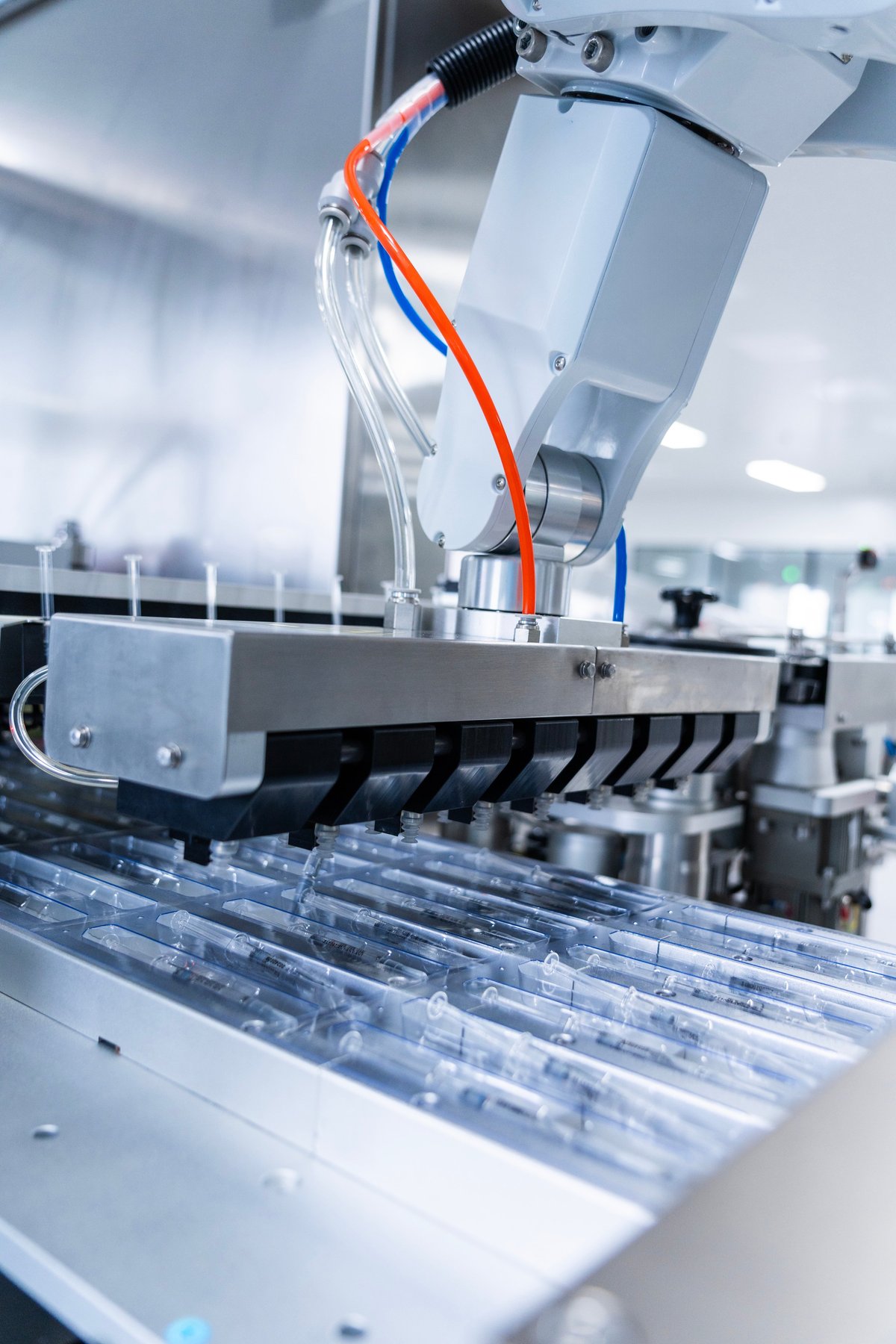Disposable syringe production line in pharmaceutical facility